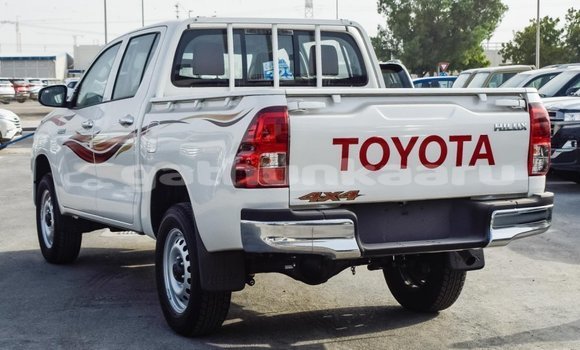 Buy Import Toyota Hilux White Car in Import - Dubai in Baa Buy Import Toyota Hilux White Car in Import - Dubai in Baa