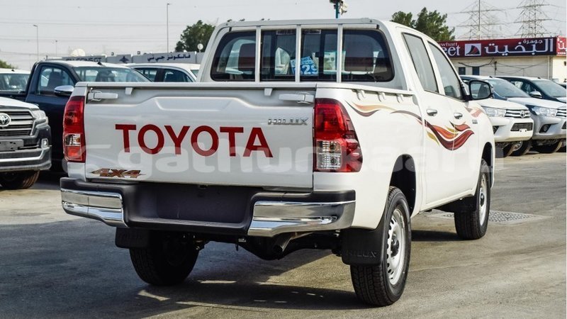 Big with watermark toyota hilux baa import dubai 2163