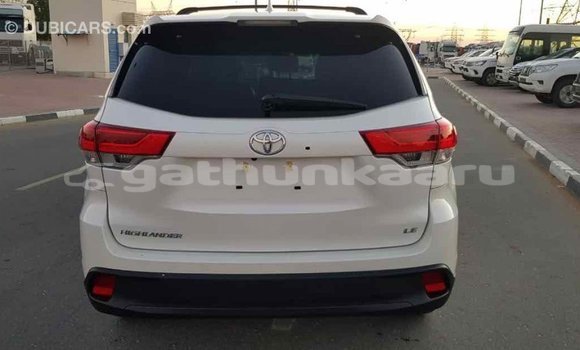 Buy Import Toyota Highlander White Car in Import - Dubai in Baa Buy Import Toyota Highlander White Car in Import - Dubai in Baa
