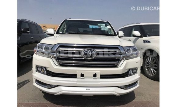 Buy Import Toyota Land Cruiser White Car in Import - Dubai in Baa Buy Import Toyota Land Cruiser White Car in Import - Dubai in Baa