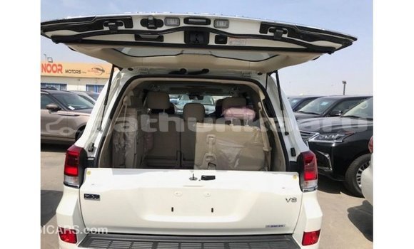 Buy Import Toyota Land Cruiser White Car in Import - Dubai in Baa Buy Import Toyota Land Cruiser White Car in Import - Dubai in Baa