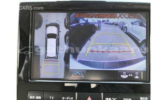 Buy Import Toyota Land Cruiser White Car in Import - Dubai in Baa Buy Import Toyota Land Cruiser White Car in Import - Dubai in Baa