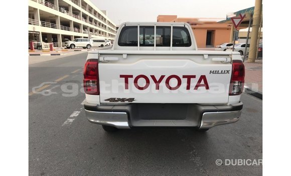 Buy Import Toyota Hilux White Car in Import - Dubai in Baa Buy Import Toyota Hilux White Car in Import - Dubai in Baa
