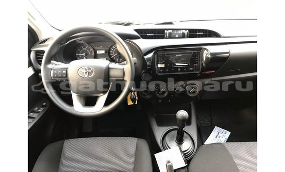 Buy Import Toyota Hilux White Car in Import - Dubai in Baa Buy Import Toyota Hilux White Car in Import - Dubai in Baa