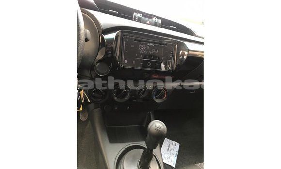 Buy Import Toyota Hilux White Car in Import - Dubai in Baa Buy Import Toyota Hilux White Car in Import - Dubai in Baa