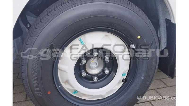 Big with watermark toyota hiace baa import dubai 2175