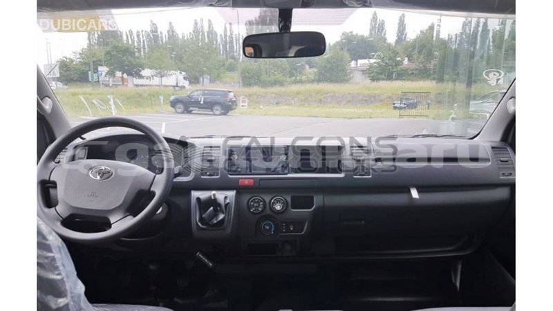 Big with watermark toyota hiace baa import dubai 2175