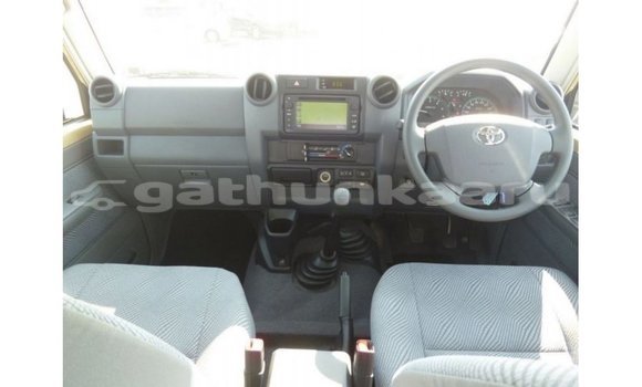 Buy Import Toyota Land Cruiser Beige Car in Import - Dubai in Baa Buy Import Toyota Land Cruiser Beige Car in Import - Dubai in Baa