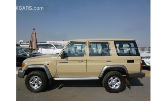 Buy Import Toyota Land Cruiser Beige Car in Import - Dubai in Baa Buy Import Toyota Land Cruiser Beige Car in Import - Dubai in Baa