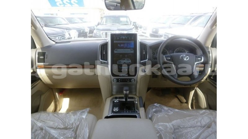 Big with watermark toyota land cruiser baa import dubai 2182