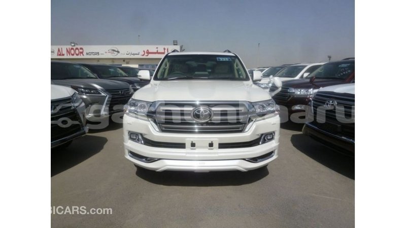 Big with watermark toyota land cruiser baa import dubai 2182
