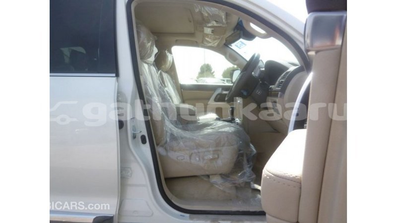 Big with watermark toyota land cruiser baa import dubai 2182