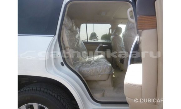 Buy Import Toyota Land Cruiser White Car in Import - Dubai in Baa Buy Import Toyota Land Cruiser White Car in Import - Dubai in Baa