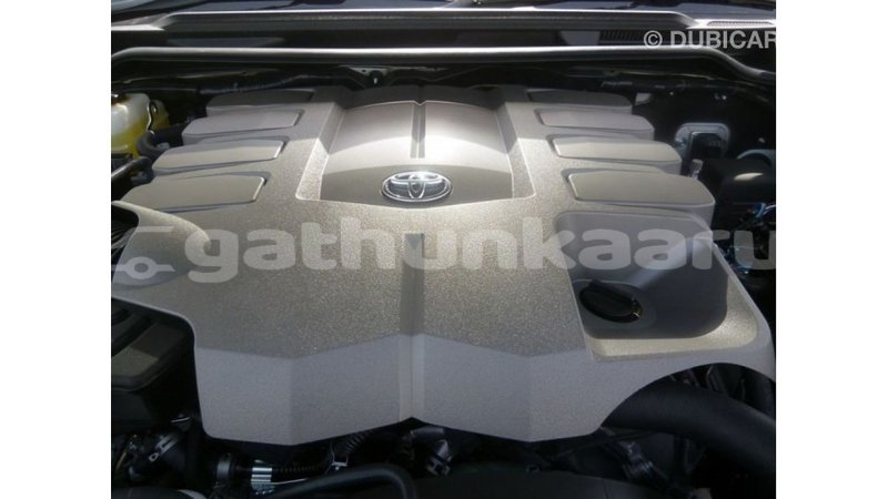 Big with watermark toyota land cruiser baa import dubai 2182