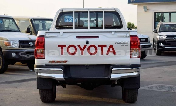 Buy Import Toyota Hilux White Car in Import - Dubai in Baa Buy Import Toyota Hilux White Car in Import - Dubai in Baa