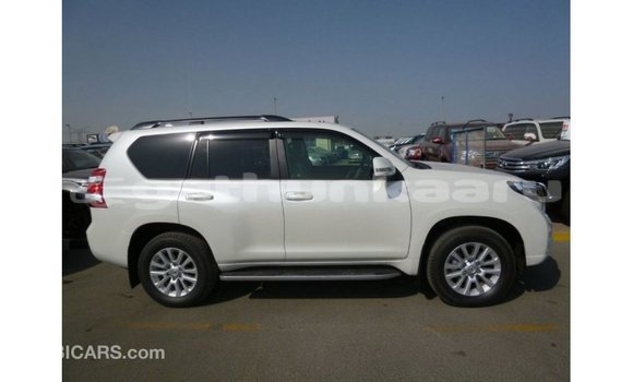 Buy Import Toyota Prado White Car in Import - Dubai in Baa Buy Import Toyota Prado White Car in Import - Dubai in Baa