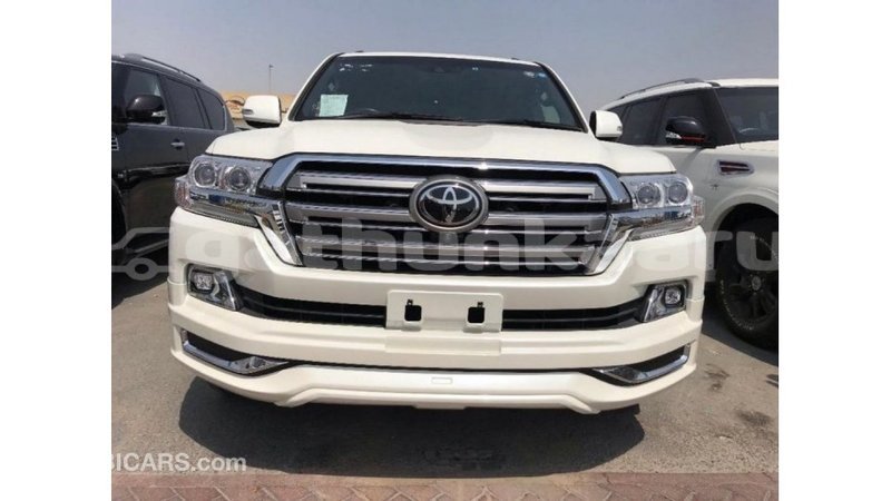 Big with watermark toyota land cruiser baa import dubai 2196