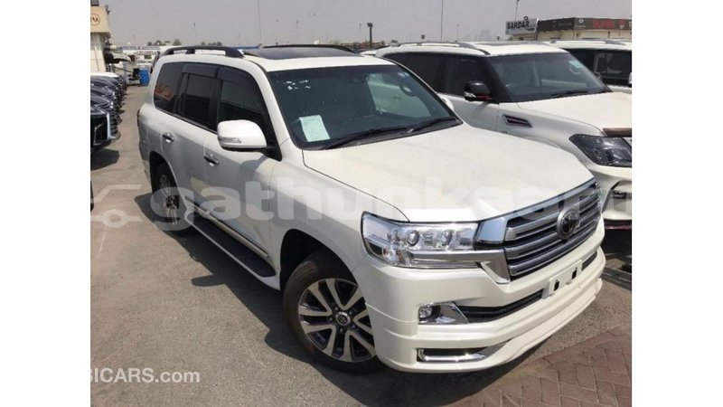 Big with watermark toyota land cruiser baa import dubai 2196