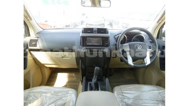 Big with watermark toyota prado baa import dubai 2199