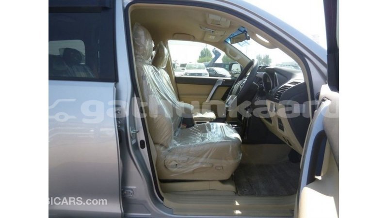 Big with watermark toyota prado baa import dubai 2199