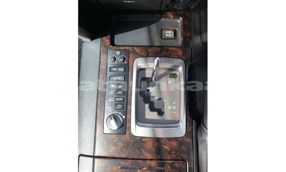 Buy Import Toyota Land Cruiser White Car in Import - Dubai in Baa Buy Import Toyota Land Cruiser White Car in Import - Dubai in Baa