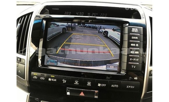 Buy Import Toyota Land Cruiser White Car in Import - Dubai in Baa Buy Import Toyota Land Cruiser White Car in Import - Dubai in Baa