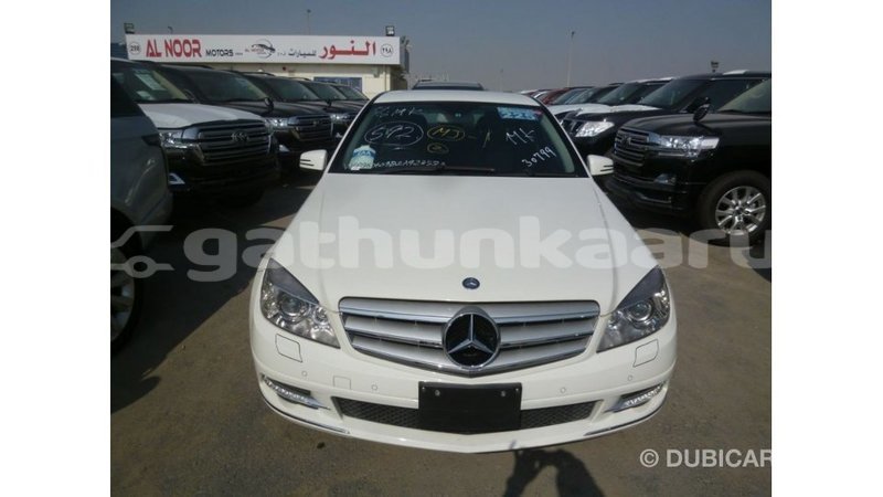 Big with watermark mercedes benz 200 baa import dubai 2210