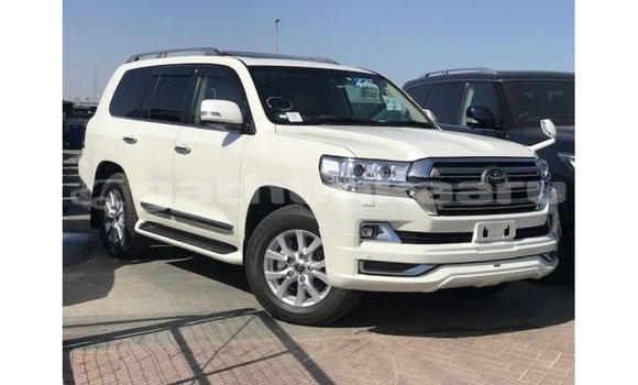 Buy Import Toyota Land Cruiser White Car in Import - Dubai in Baa Buy Import Toyota Land Cruiser White Car in Import - Dubai in Baa