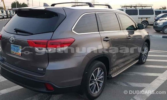Buy Import Toyota Highlander Other Car in Import - Dubai in Baa Buy Import Toyota Highlander Other Car in Import - Dubai in Baa