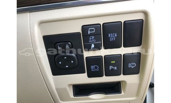 Buy Import Toyota Land Cruiser White Car in Import - Dubai in Baa Buy Import Toyota Land Cruiser White Car in Import - Dubai in Baa