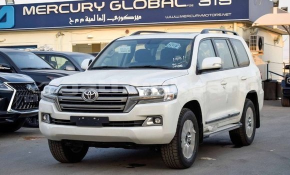 Buy Import Toyota Land Cruiser White Car in Import - Dubai in Baa Buy Import Toyota Land Cruiser White Car in Import - Dubai in Baa