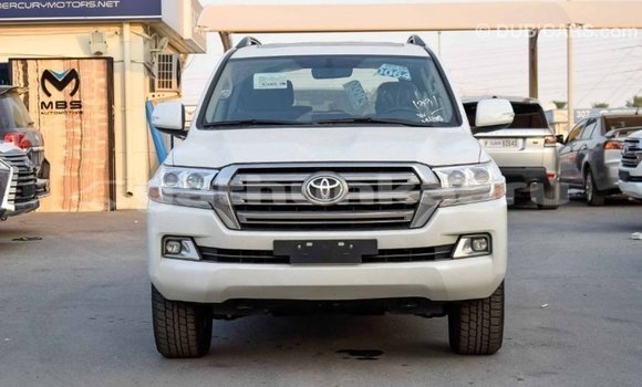 Buy Import Toyota Land Cruiser White Car in Import - Dubai in Baa Buy Import Toyota Land Cruiser White Car in Import - Dubai in Baa