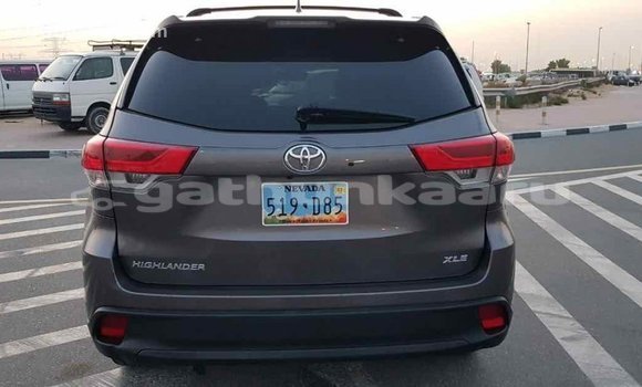 Buy Import Toyota Highlander Other Car in Import - Dubai in Baa Buy Import Toyota Highlander Other Car in Import - Dubai in Baa