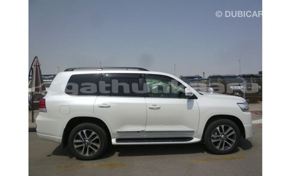 Buy Import Toyota Land Cruiser White Car in Import - Dubai in Baa Buy Import Toyota Land Cruiser White Car in Import - Dubai in Baa