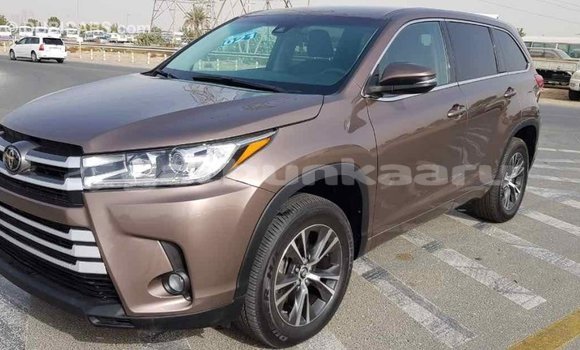 Buy Import Toyota Highlander Brown Car in Import - Dubai in Baa Buy Import Toyota Highlander Brown Car in Import - Dubai in Baa