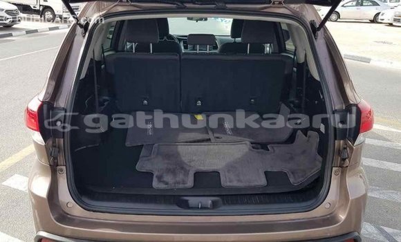 Buy Import Toyota Highlander Brown Car in Import - Dubai in Baa Buy Import Toyota Highlander Brown Car in Import - Dubai in Baa
