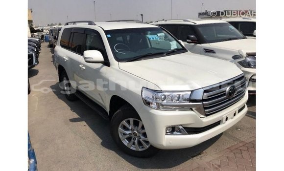 Buy Import Toyota Land Cruiser White Car in Import - Dubai in Baa Buy Import Toyota Land Cruiser White Car in Import - Dubai in Baa