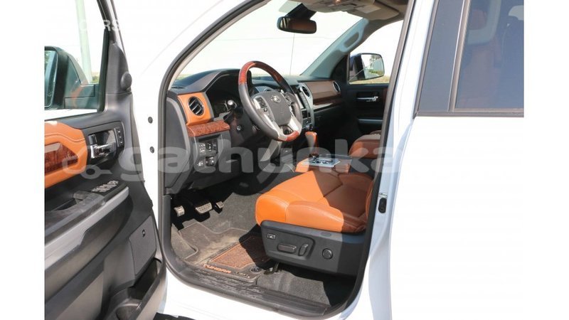 Big with watermark toyota tundra baa import dubai 2237