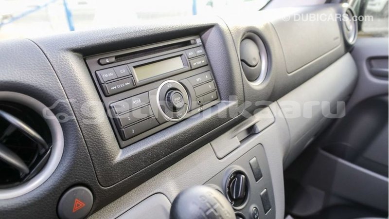 Big with watermark nissan urvan baa import dubai 2240