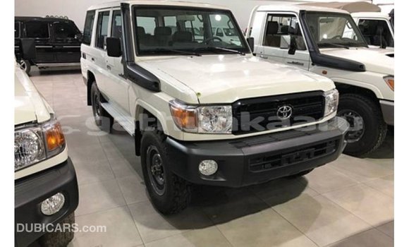 Buy Import Toyota Land Cruiser White Car in Import - Dubai in Baa Buy Import Toyota Land Cruiser White Car in Import - Dubai in Baa