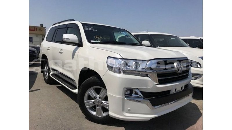 Big with watermark toyota land cruiser baa import dubai 2243