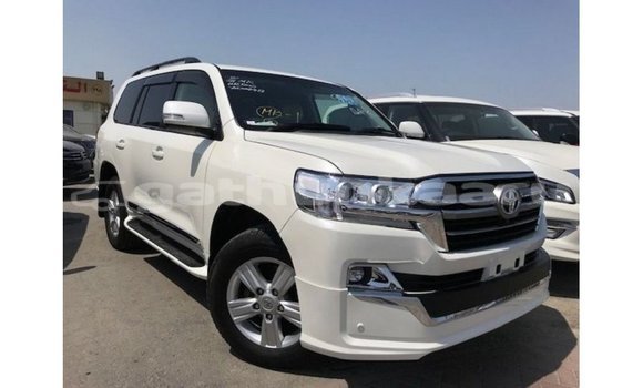 Buy Import Toyota Land Cruiser White Car in Import - Dubai in Baa Buy Import Toyota Land Cruiser White Car in Import - Dubai in Baa