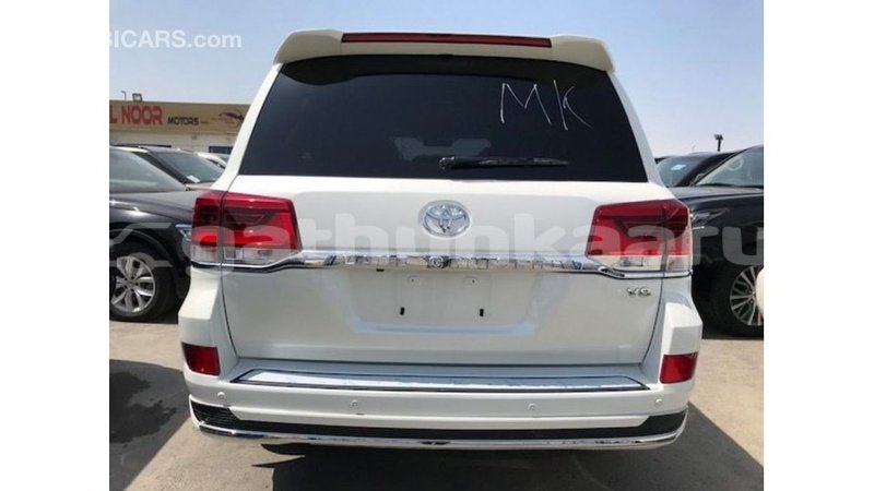 Big with watermark toyota land cruiser baa import dubai 2243