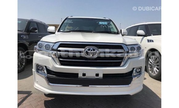 Buy Import Toyota Land Cruiser White Car in Import - Dubai in Baa Buy Import Toyota Land Cruiser White Car in Import - Dubai in Baa