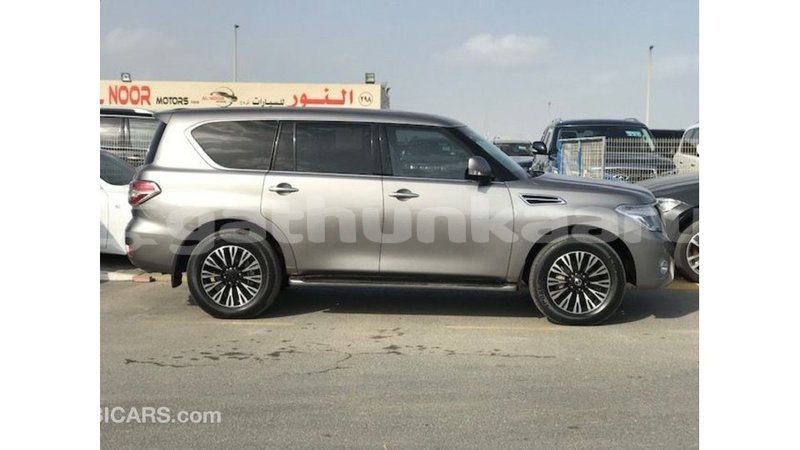 Big with watermark nissan patrol baa import dubai 2256