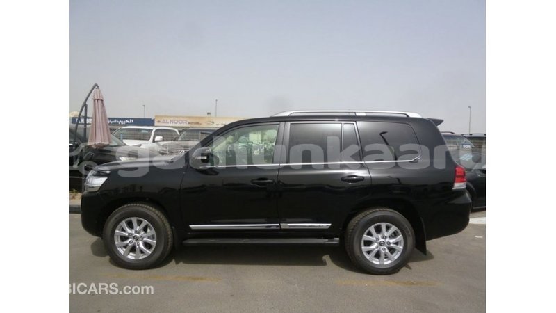 Big with watermark toyota land cruiser baa import dubai 2258