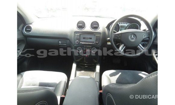Buy Import Mercedes-Benz 190 Black Car in Import - Dubai in Baa Buy Import Mercedes-Benz 190 Black Car in Import - Dubai in Baa