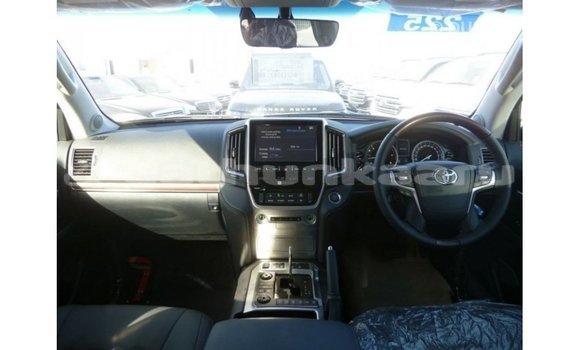 Buy Import Toyota Land Cruiser Other Car in Import - Dubai in Baa Buy Import Toyota Land Cruiser Other Car in Import - Dubai in Baa