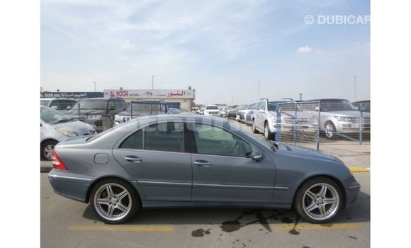 Buy Import Mercedes-Benz 190 Blue Car in Import - Dubai in Baa Buy Import Mercedes-Benz 190 Blue Car in Import - Dubai in Baa