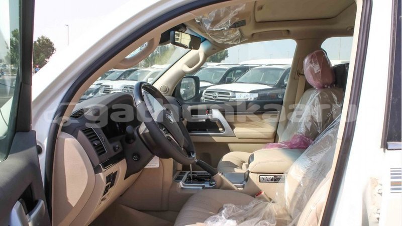 Big with watermark toyota land cruiser baa import dubai 2275